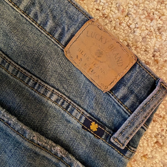 Lucky Brand Sweet Crop Jeans W/ Cuff Embroidery - Picture 5 of 6
